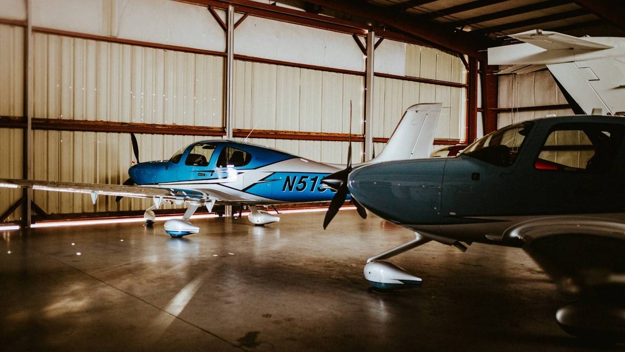 Five Reasons why to start an Aircraft Brokerage