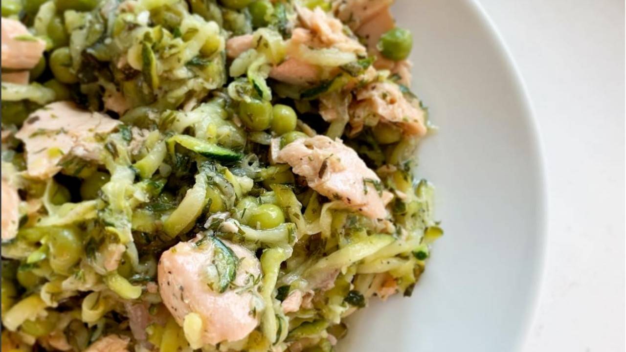 Whole30 Dill Zoodles with Baked Salmon