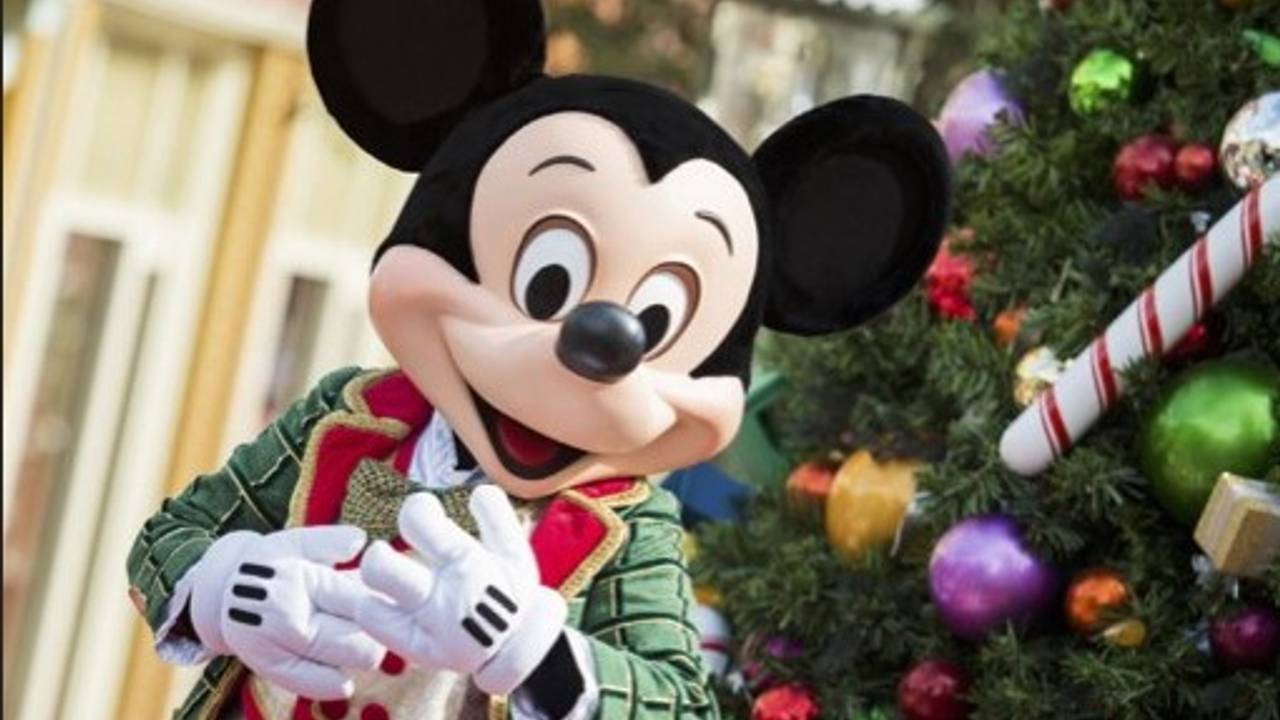 Celebrate the Season at Walt Disney World!