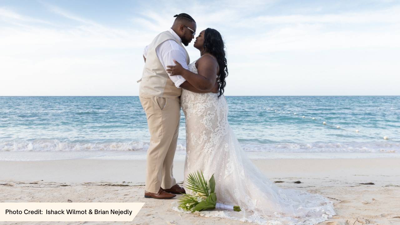 WEDDING SPOTLIGHT Andrea & Alexandre Royalton Blue Waters