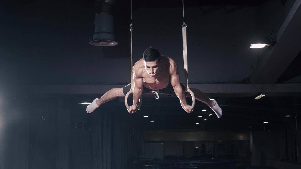 6 Ways Gymnastics Made Me a Better Wrestler