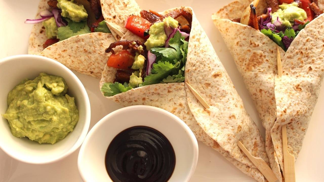 Deliciously Hearty Seitan Fajitas