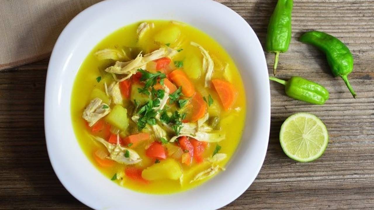 Slow Cooker Thai Chicken Soup