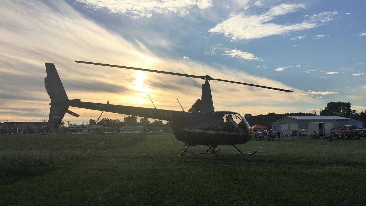 What are the requirements for landing a helicopter off airport?