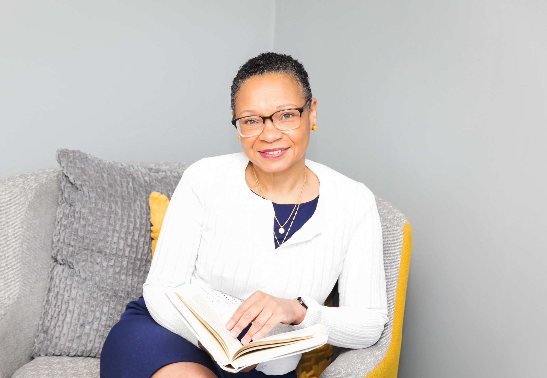 Renee reading Jean Chatsky book, the difference