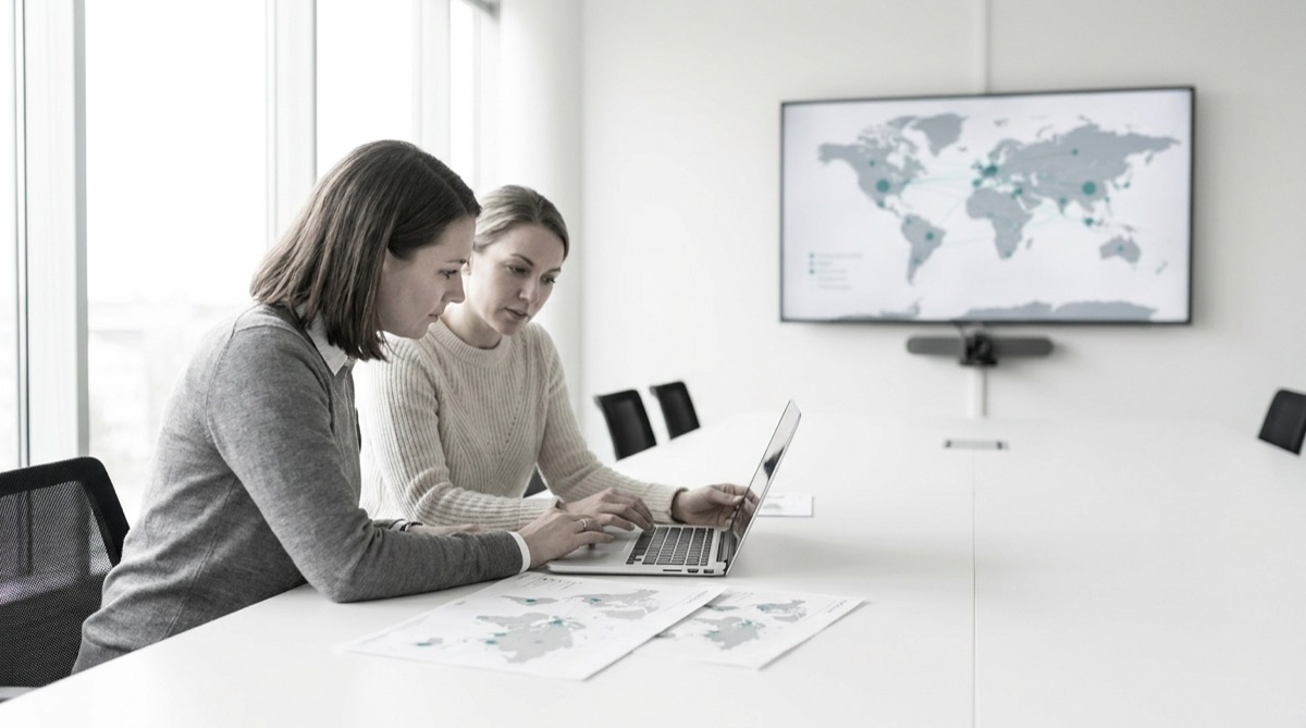 Bespoke intelligence advisory
